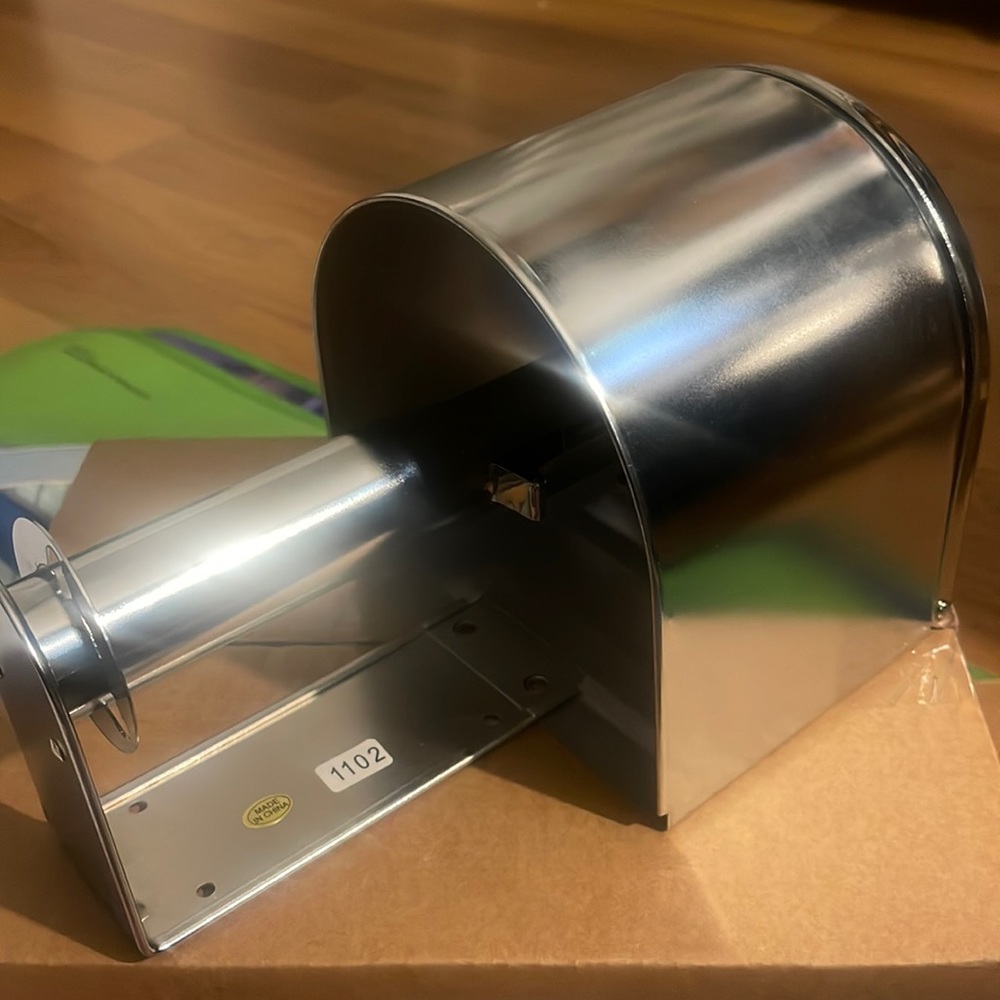 Toilet paper dispenser ( brand new)